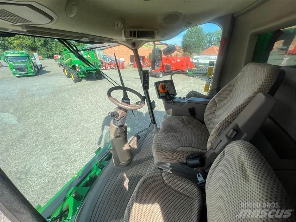 John Deere T560 Ražas novākšanas kombaini