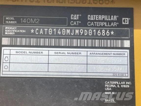 CAT 140 M 2 Greideri