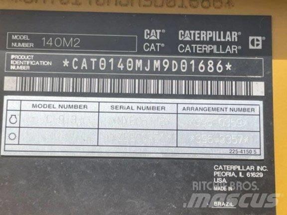 CAT 140 M 2 Greideri