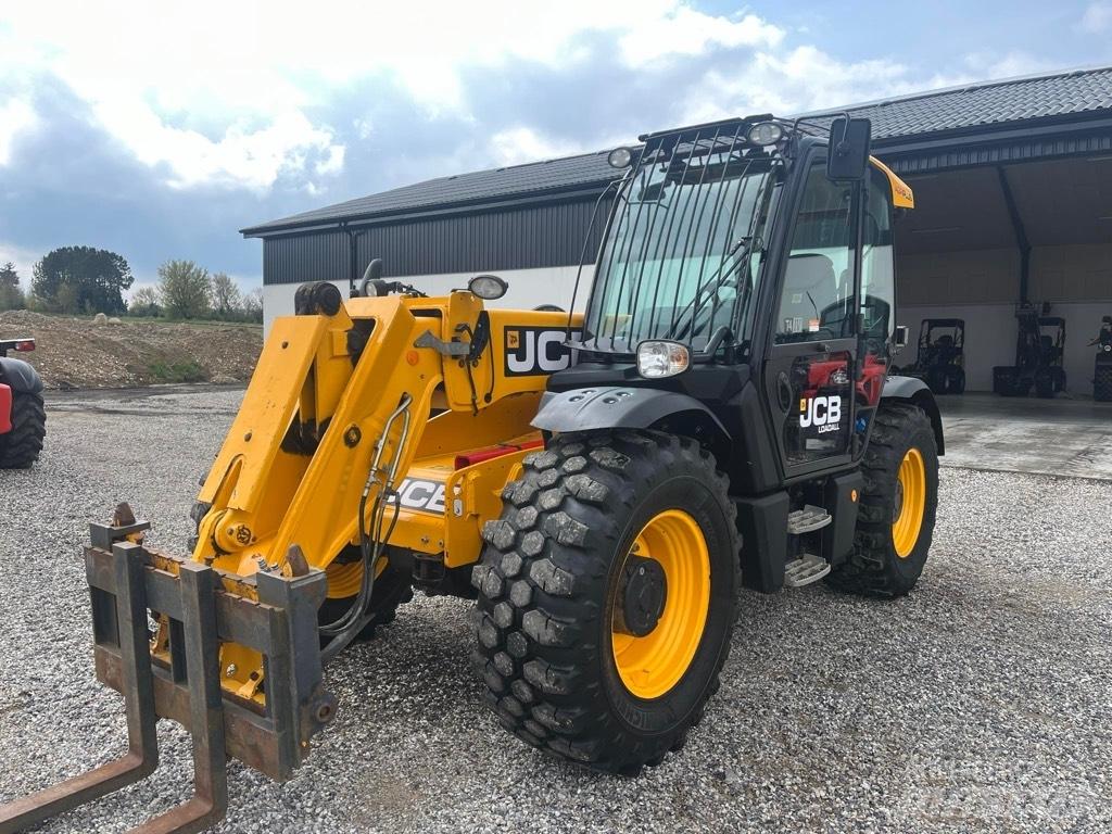 JCB 536-60 Agri Plus Teleskopiskie manipulatori