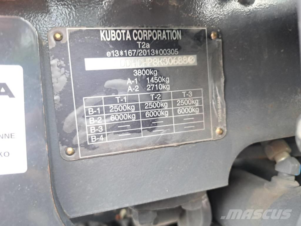 Kubota L2-622 Kompaktie traktori