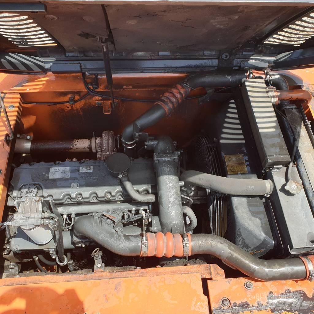 Doosan DX 220 LCA Kāpurķēžu ekskavatori