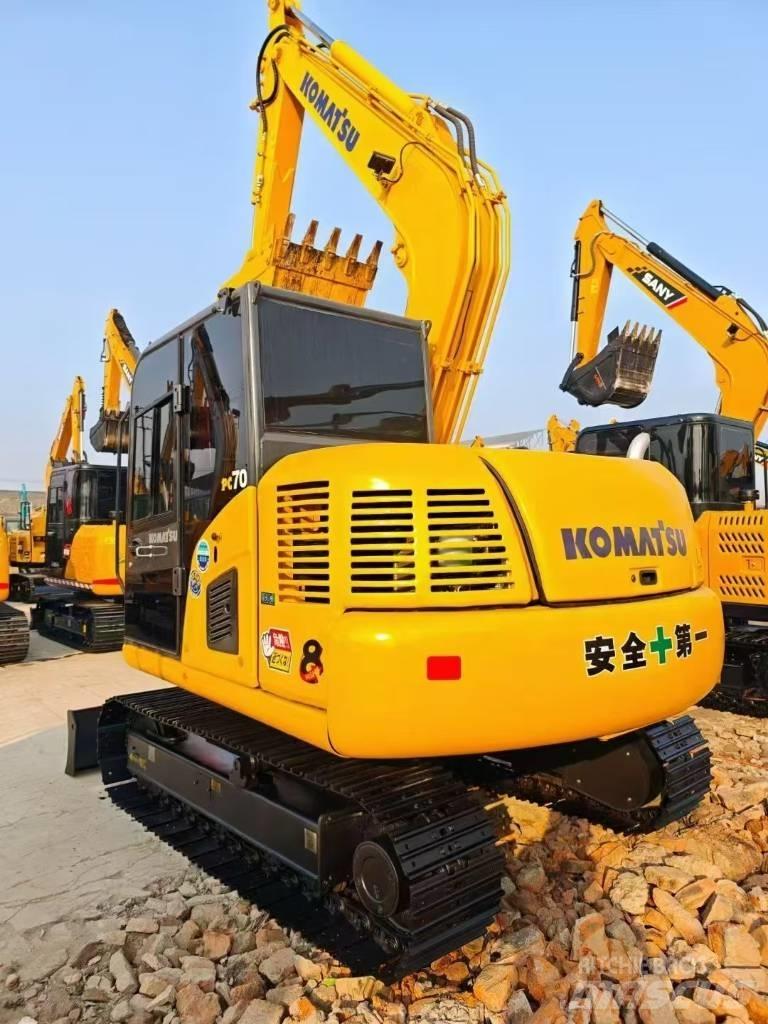 Komatsu 70-8 Kāpurķēžu ekskavatori