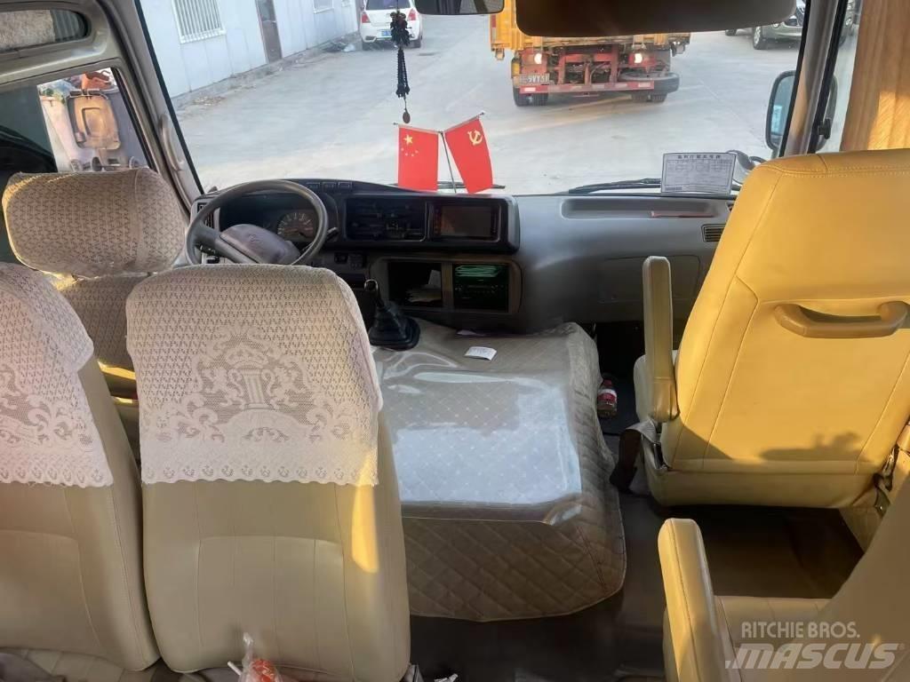 Toyota Coaster Starppilsētu autobusi