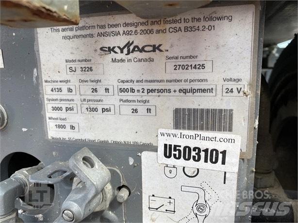 SkyJack SJ III 3226 Šķerveida pacēlāji