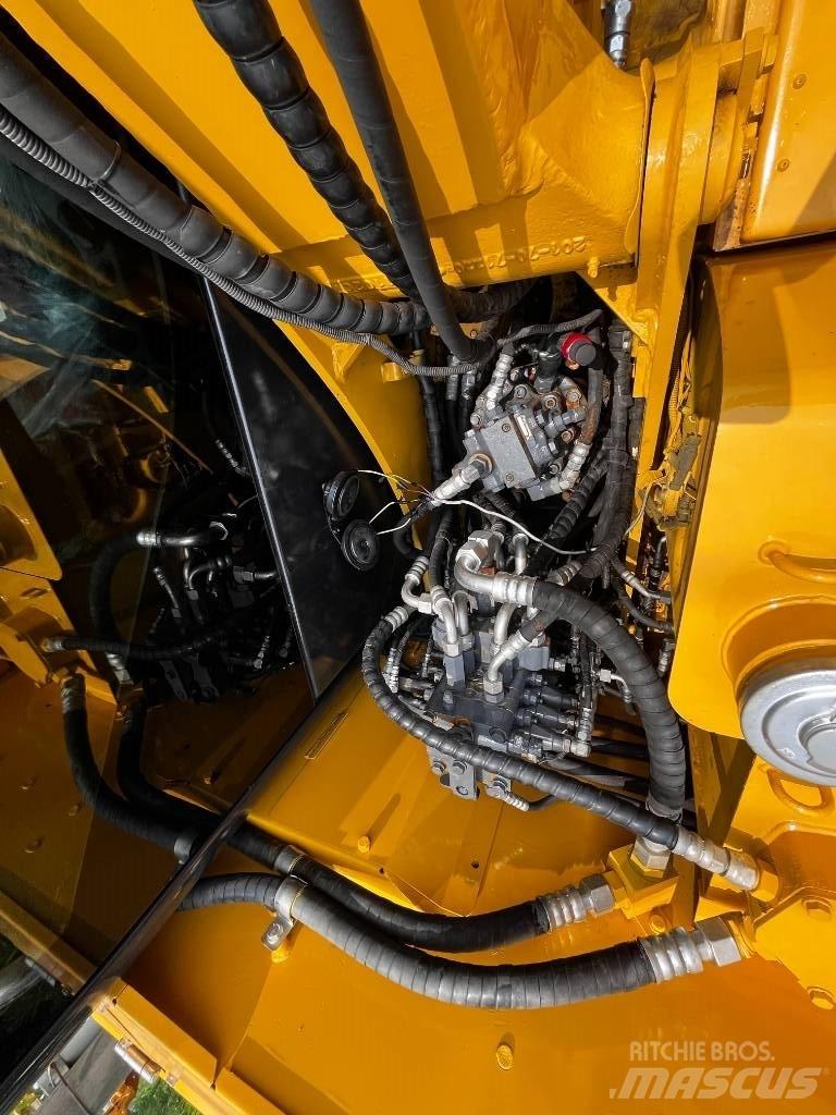 Komatsu PC 70 Vidēja lieluma ekskavatori 7 t - 12 t
