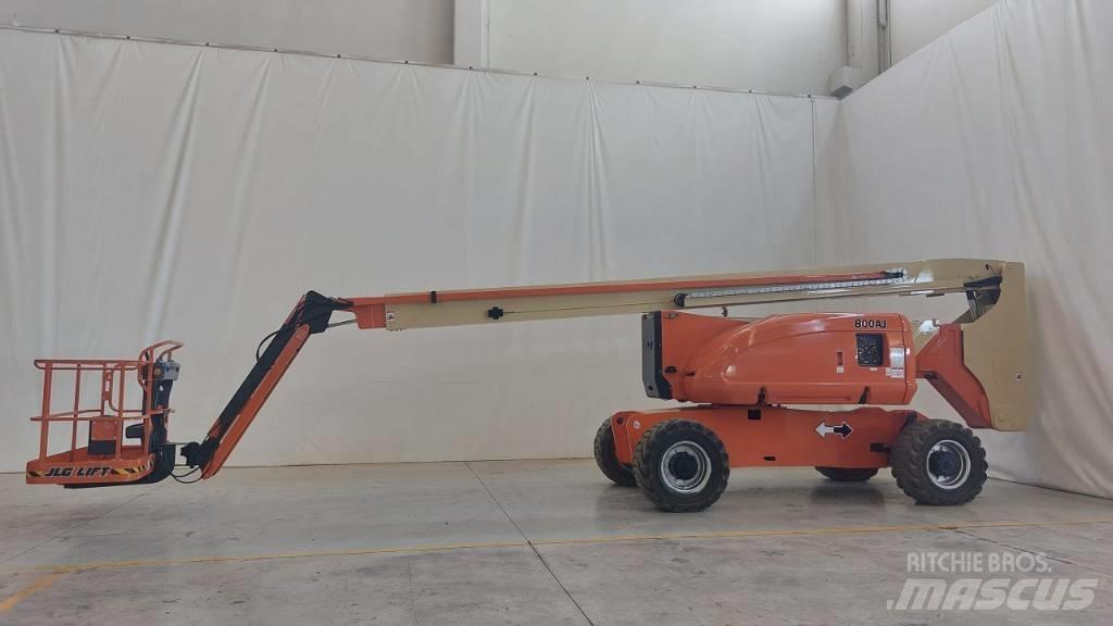 JLG 800 AJ Strēles pacēlāji
