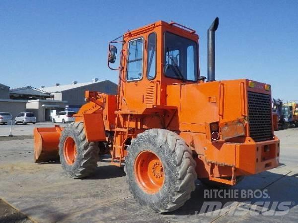 Hitachi LX70 Iekrāvēji uz riteņiem