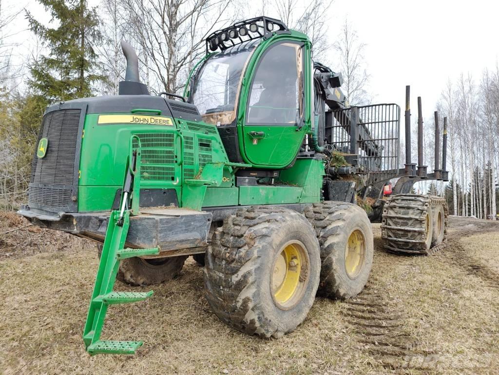 John Deere 1210 G Forvarderi