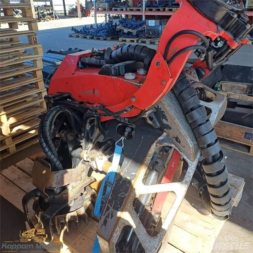 Komatsu C124 Hārvesteru kausi