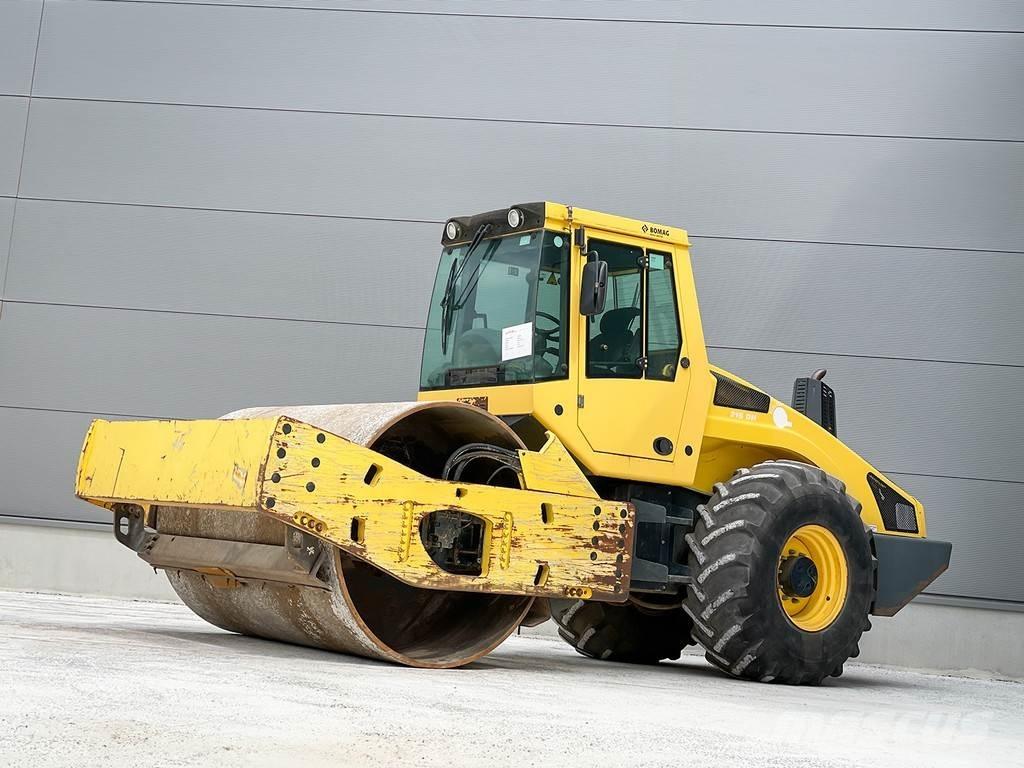 Bomag BW 216 DH-4i Vienvalča grunts veltņi