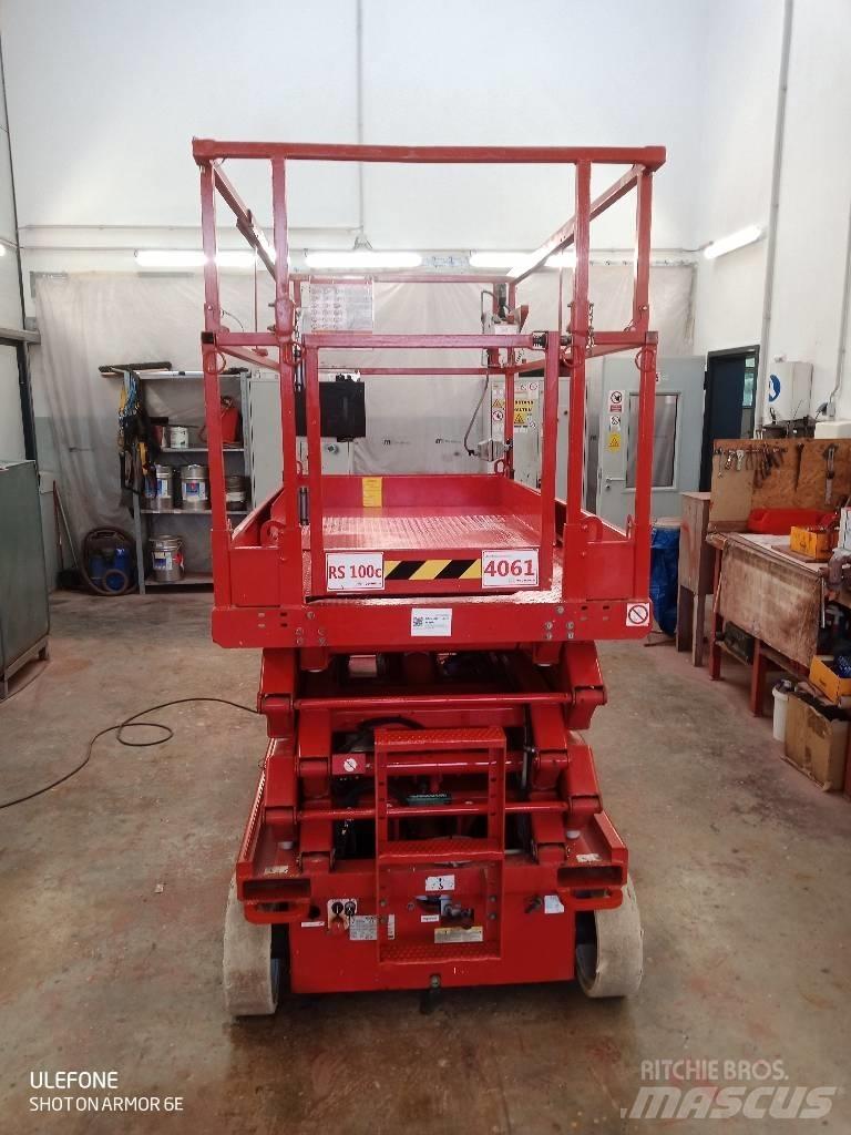 SkyJack SJ III 4626 Šķerveida pacēlāji