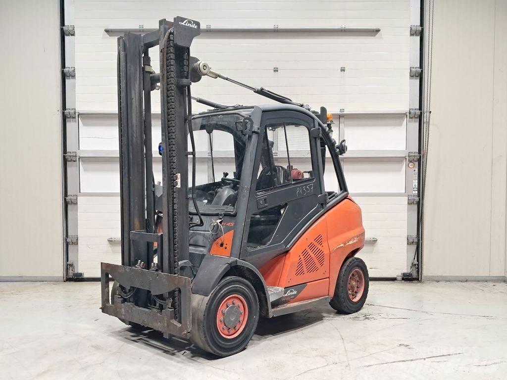 Linde H45D-02 Tehnika ar dīzeļa dzinēju
