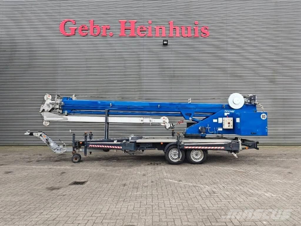 Böcker AHK 30/1500 Visurgājēji celtņi