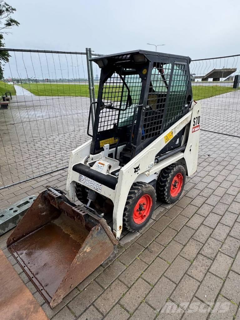 Bobcat S 70 Lietoti riteņu kompaktiekrāvēji