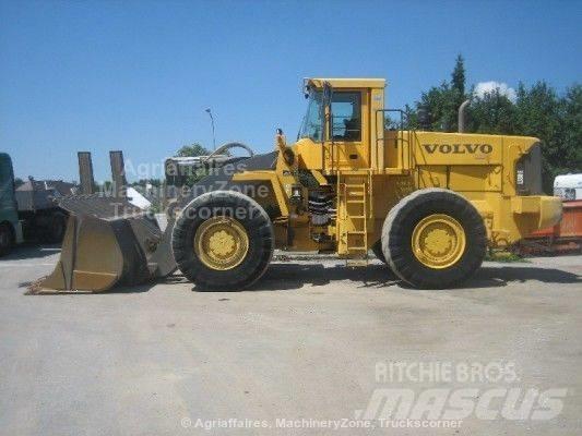Volvo L 330 Iekrāvēji uz riteņiem