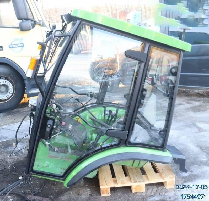 Foton te Kabīnes un interjers