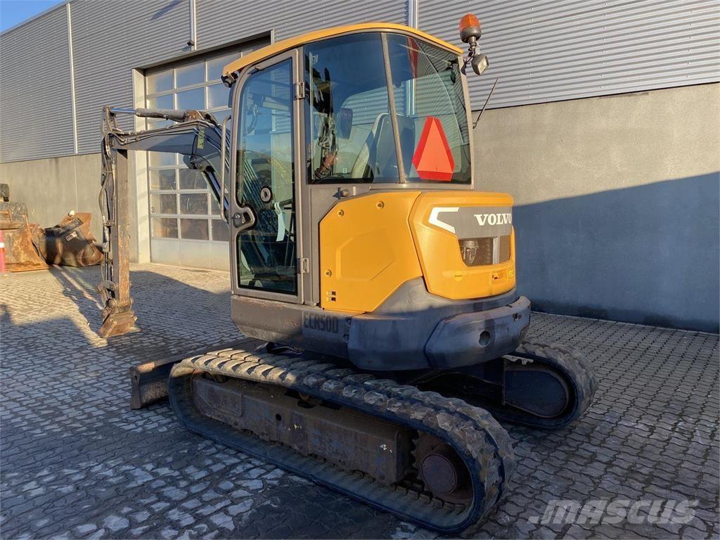 Volvo ECR50 Ekskavatori uz riteņiem