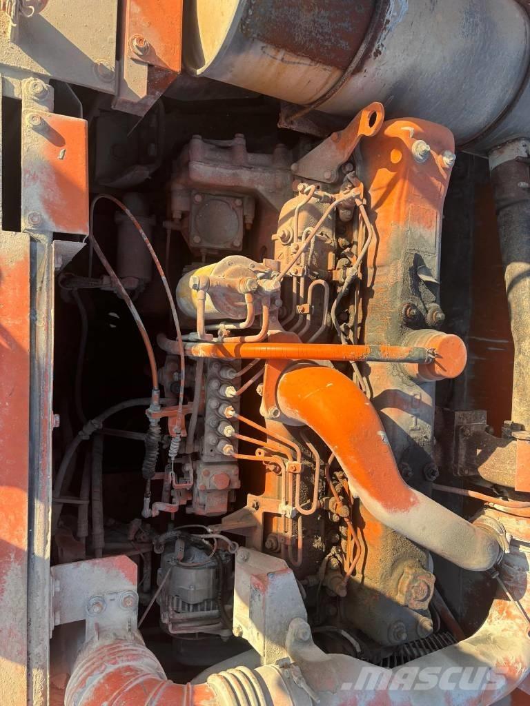 Hitachi EX 355 Kāpurķēžu ekskavatori