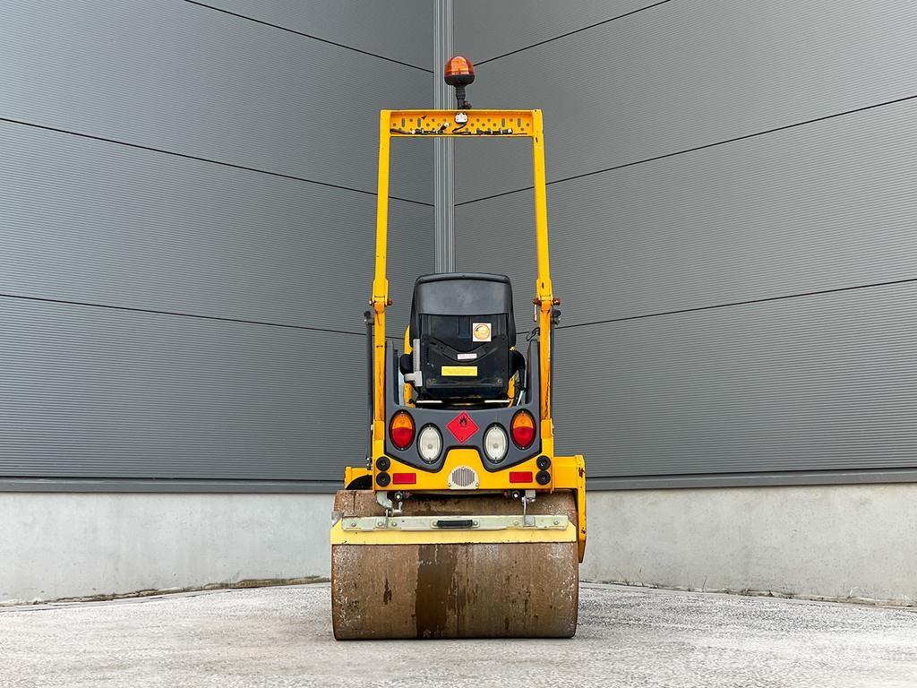 Hamm HD 10C VV Divvalču grunts veltņi