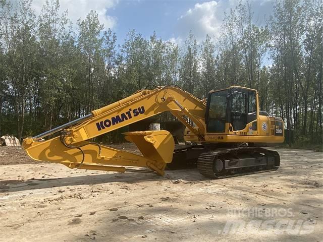 Komatsu PC200-8 Kāpurķēžu ekskavatori