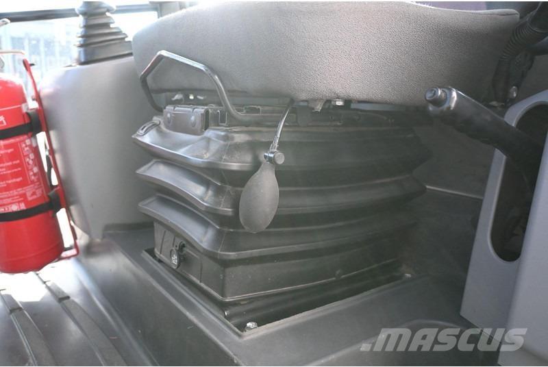 CAT 906 H2 Iekrāvēji uz riteņiem