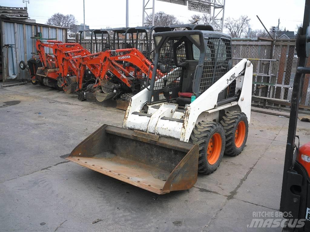 Bobcat S 130 Lietoti riteņu kompaktiekrāvēji
