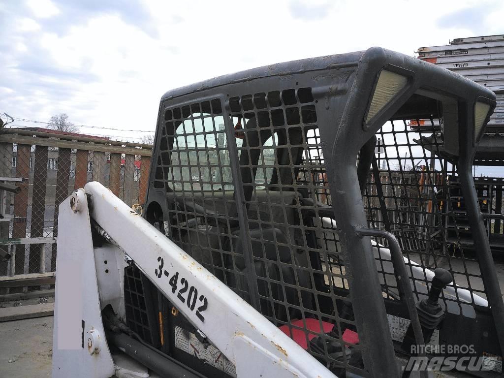 Bobcat S 130 Lietoti riteņu kompaktiekrāvēji