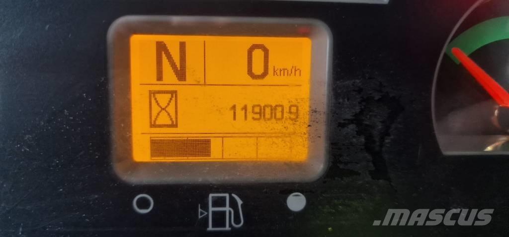 CAT 938 K Iekrāvēji uz riteņiem