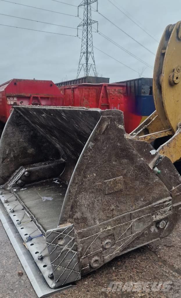 CAT 938 K Iekrāvēji uz riteņiem