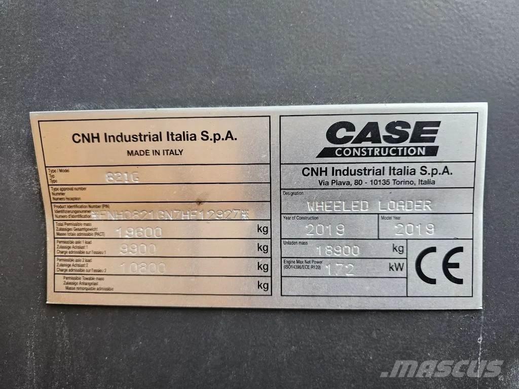 CASE 821G Iekrāvēji uz riteņiem