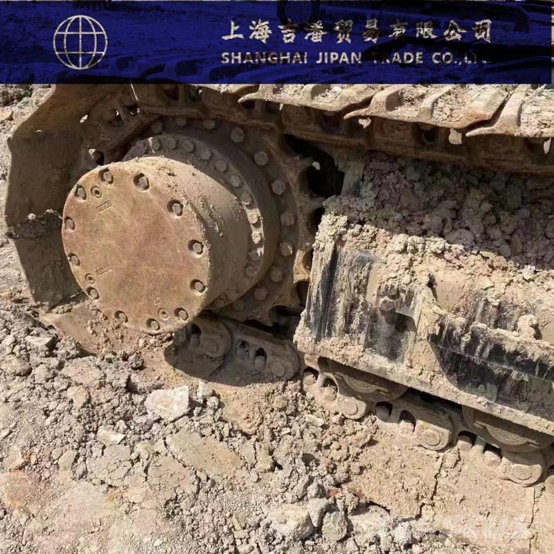 Hitachi ZX 250 Kāpurķēžu ekskavatori