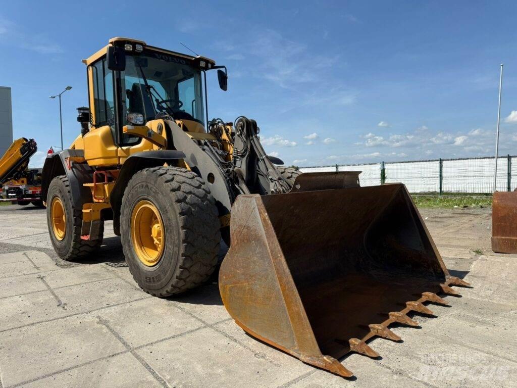 Volvo L60H Iekrāvēji uz riteņiem