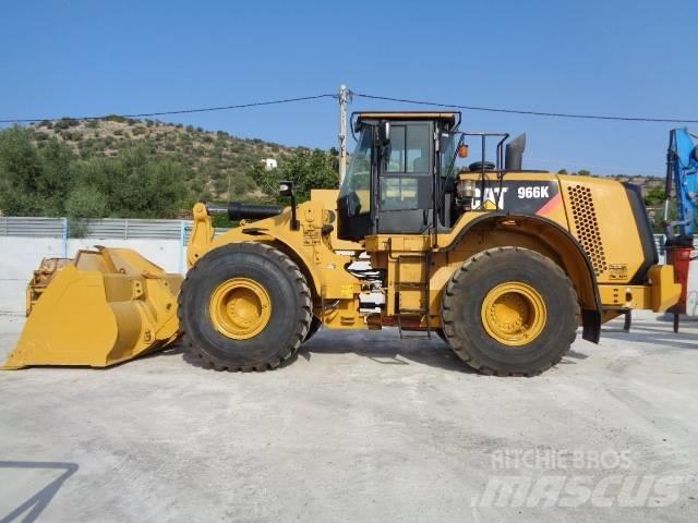 CAT 966K Iekrāvēji uz riteņiem
