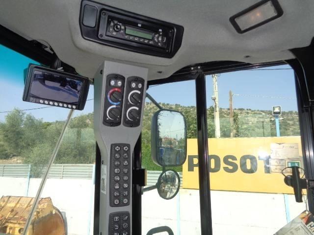 CAT 966K Iekrāvēji uz riteņiem
