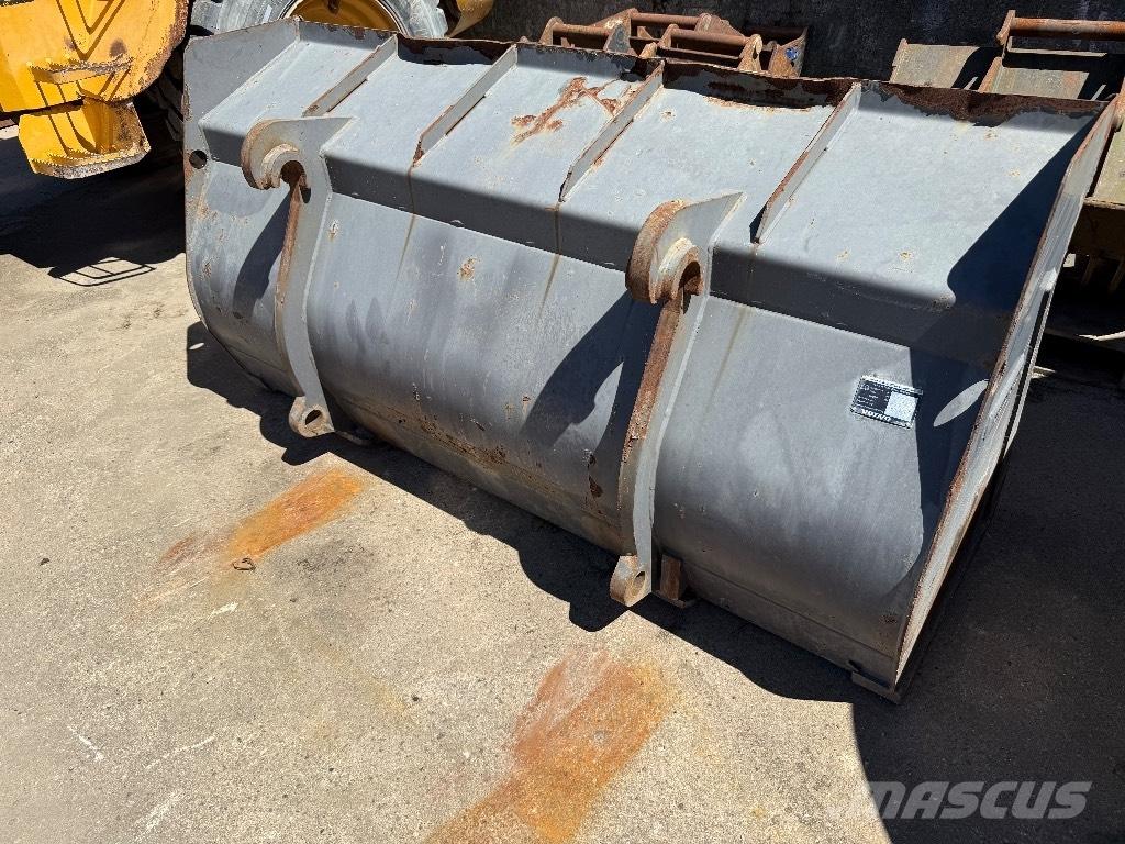 Volvo L 45 B Iekrāvēji uz riteņiem