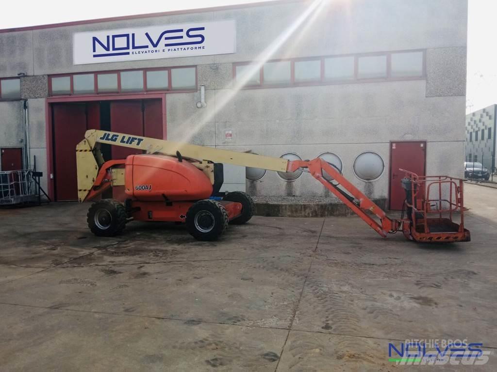 JLG 600AJ Strēles pacēlāji