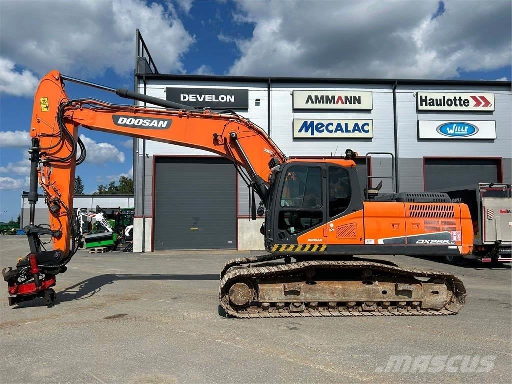 Doosan DX255LC-5 Kāpurķēžu ekskavatori