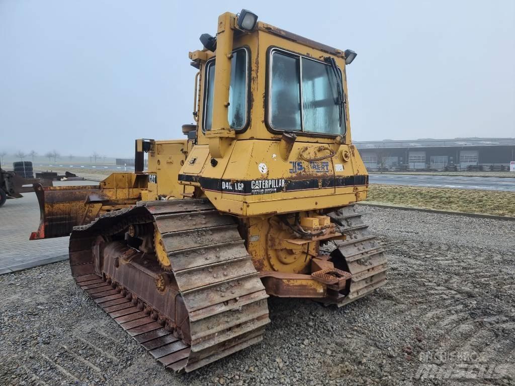 CAT D 4 H Kāpurķēžu buldozeri