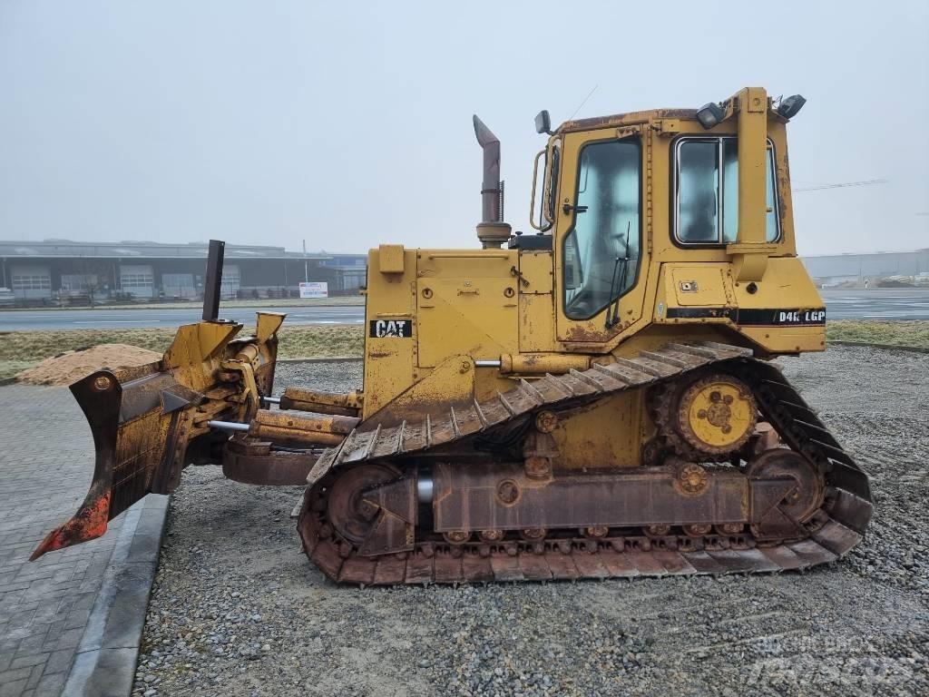 CAT D 4 H Kāpurķēžu buldozeri
