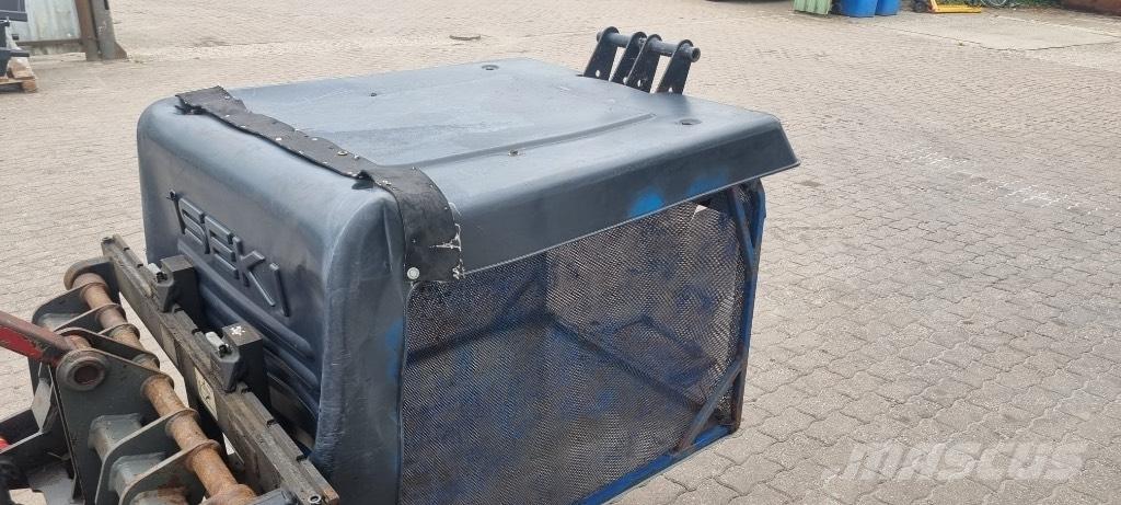 Iseki SXG Mauriņa traktors