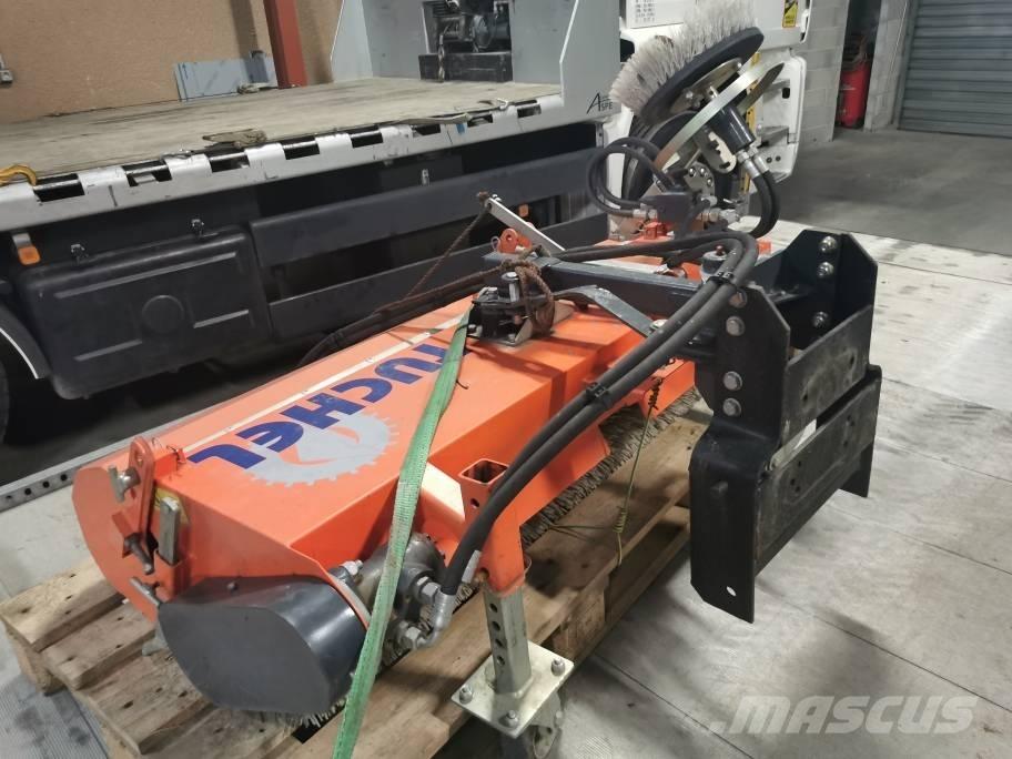 Tuchel Simplex 135HD Ielu tīrīšanas mašīnas