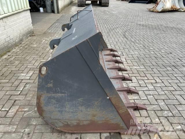 Volvo Shovel bak Kausi
