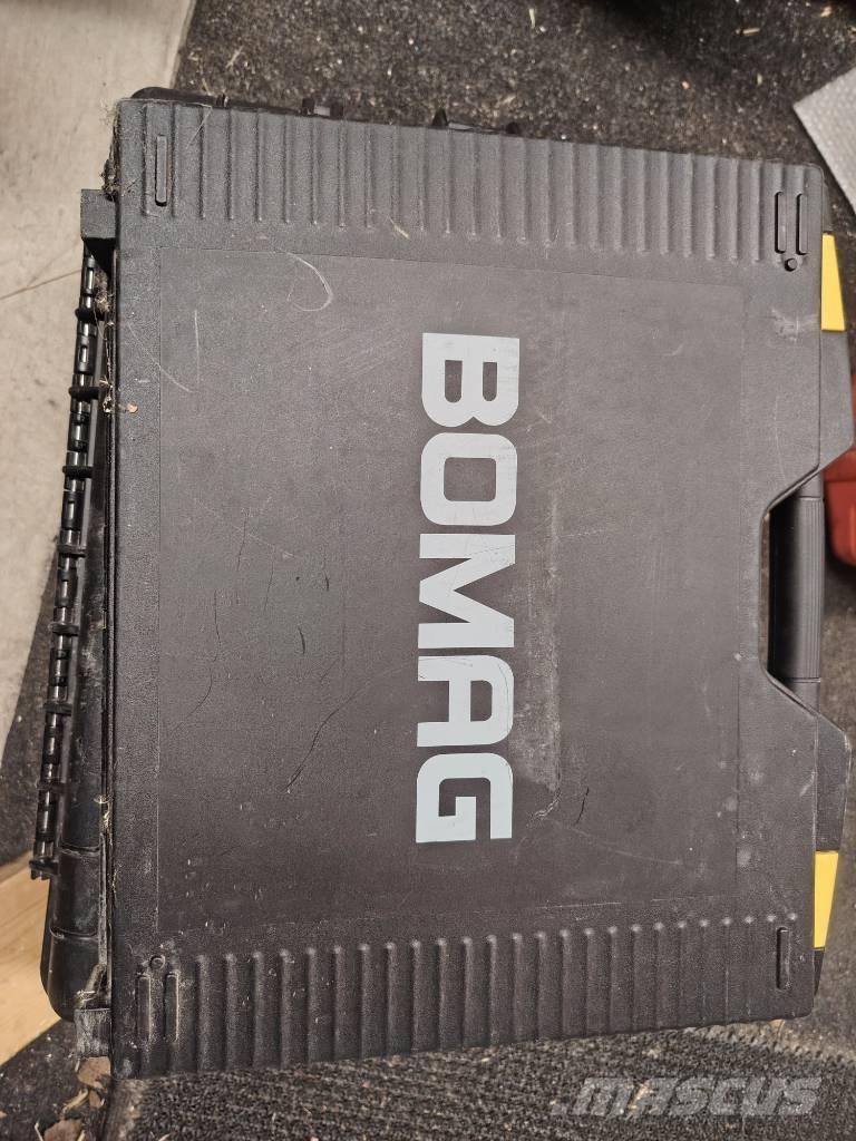 Bomag BW 216 D-4i Vienvalča grunts veltņi