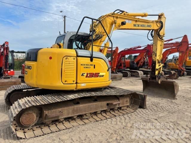New Holland E 135 SR Kāpurķēžu ekskavatori