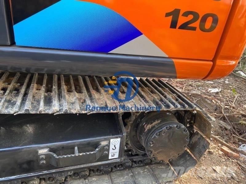 Hitachi ZX 120 Kāpurķēžu ekskavatori