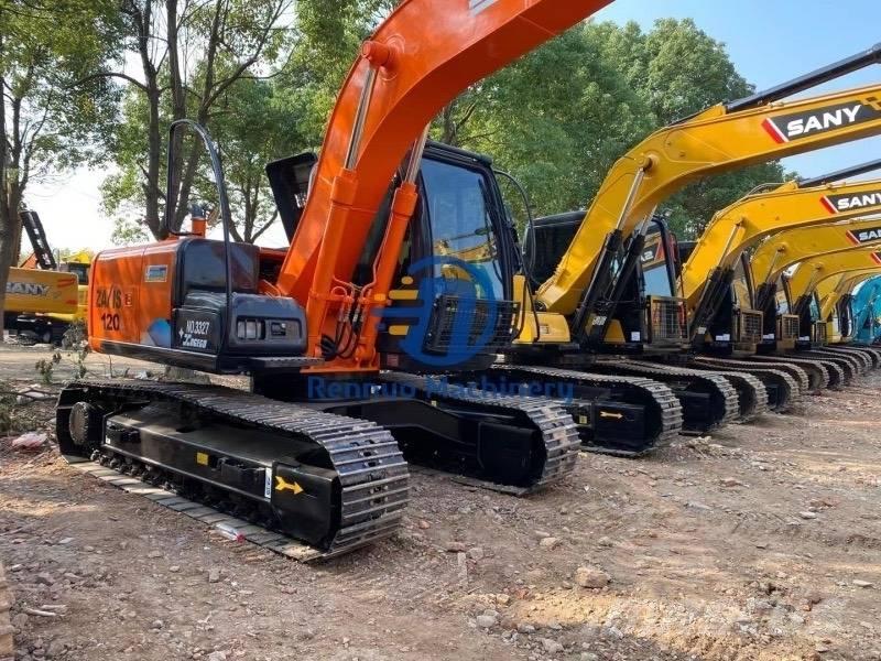 Hitachi ZX 120 Kāpurķēžu ekskavatori