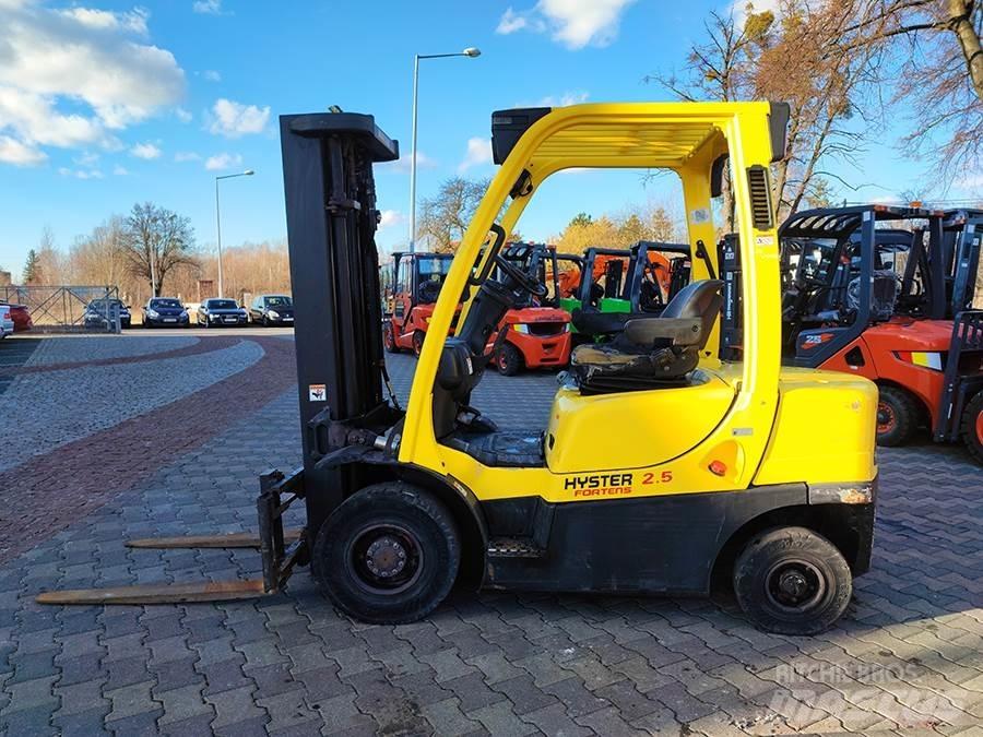 Hyster H2.5FT Tehnika ar dīzeļa dzinēju