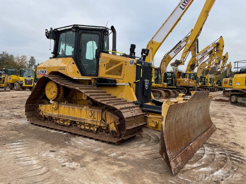CAT D 5 Kāpurķēžu buldozeri