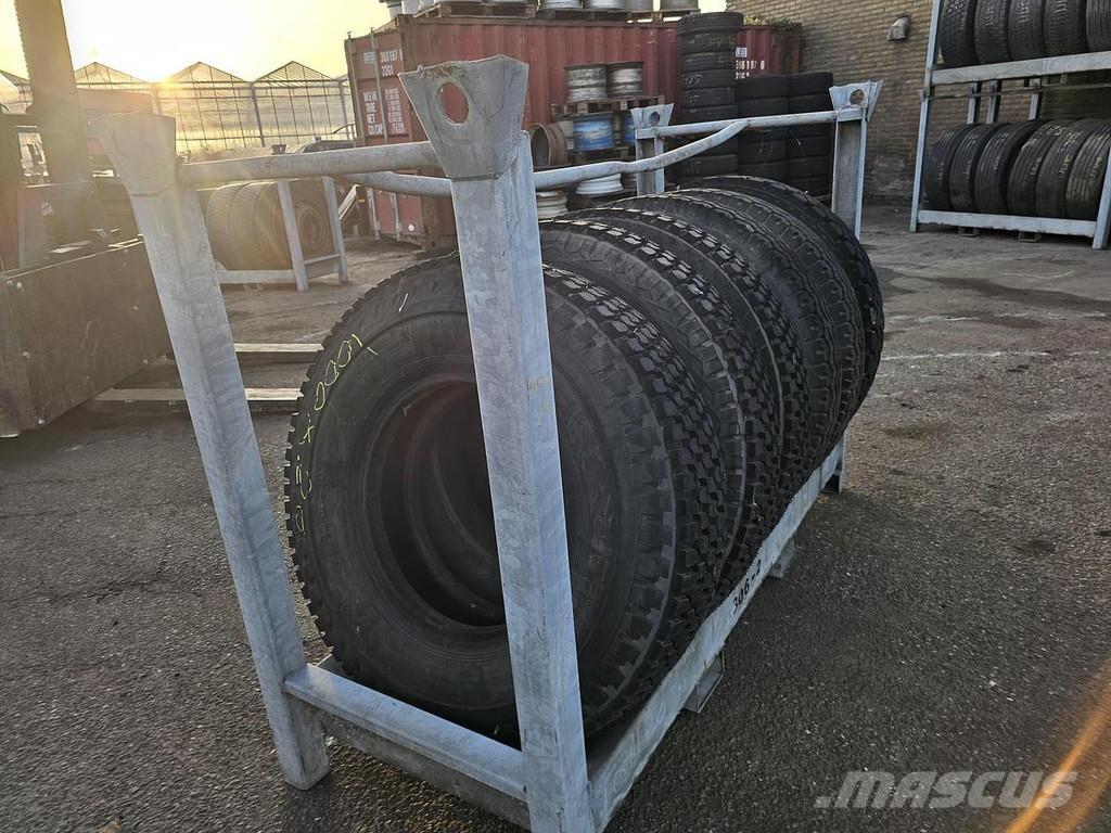  Several 1000 X 20 Konteineršasija